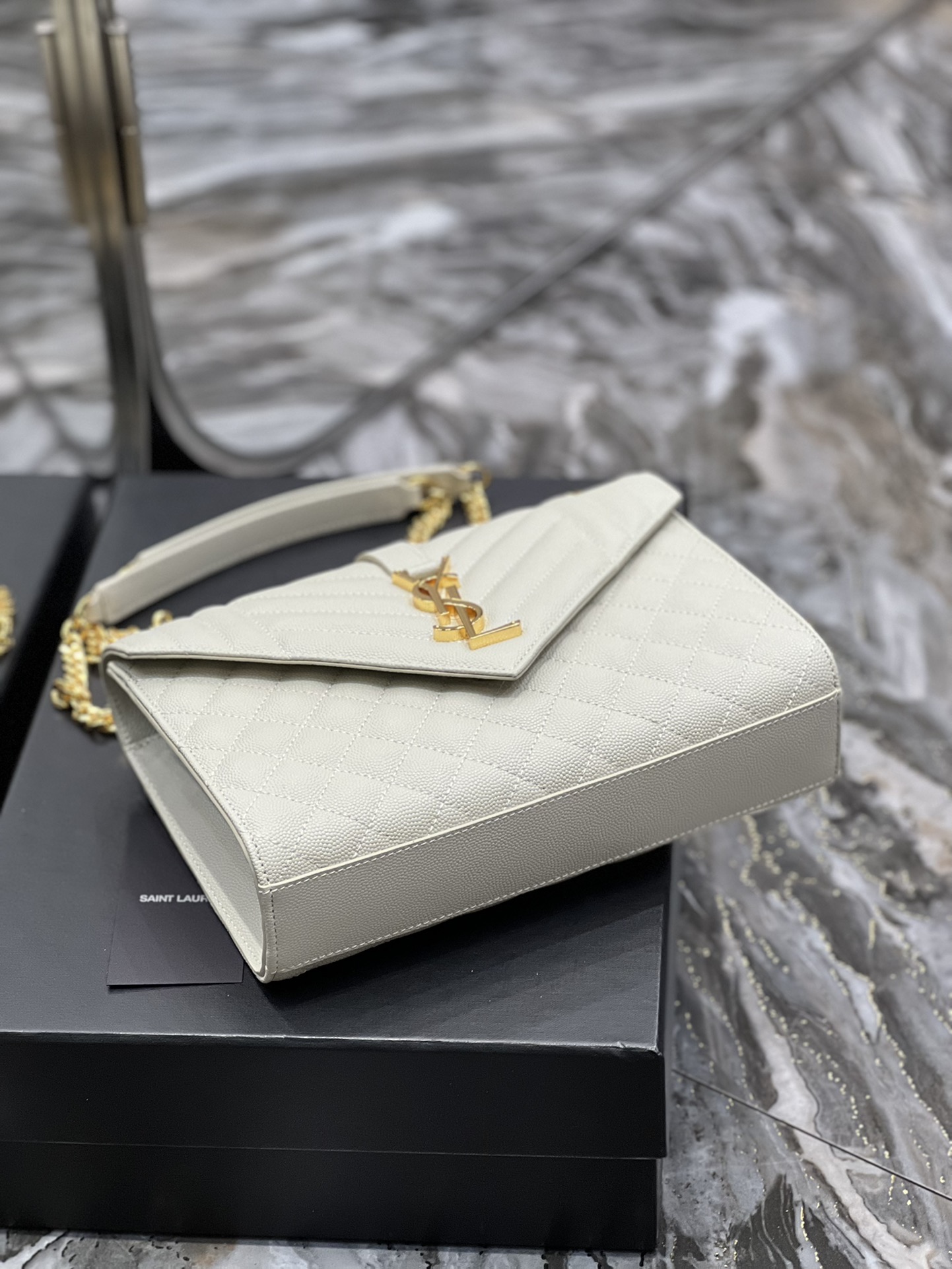Y51 Envelope Bag Medium White 487206