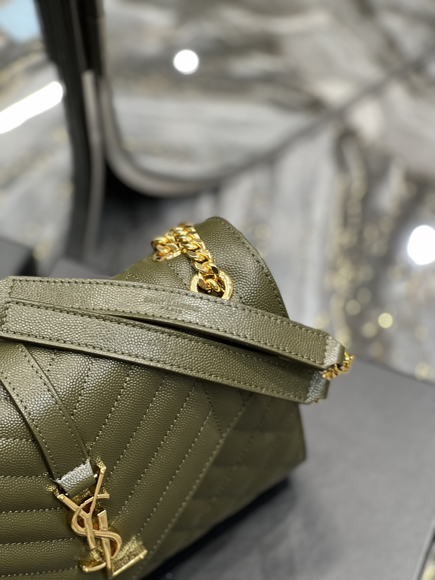 Y51 Envelope Bag Medium Green 487206