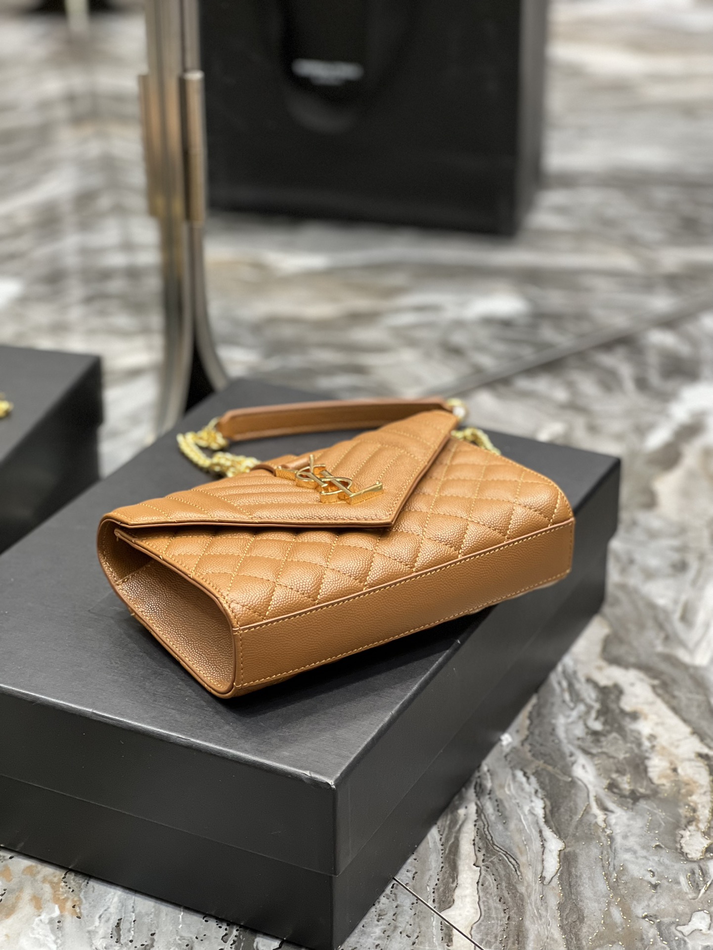 Y51 Envelope Bag 21cm Caramel 487198