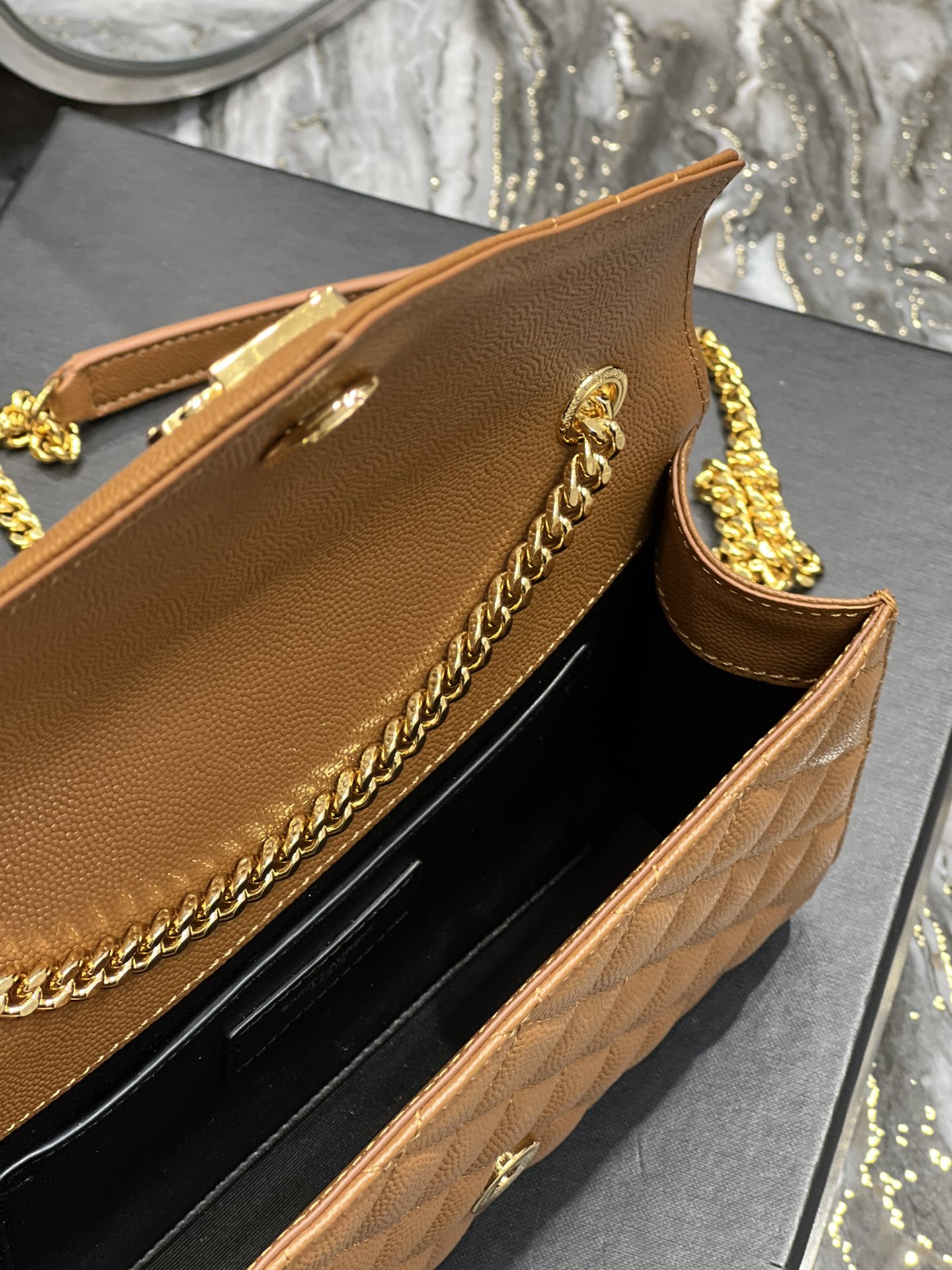 Y51 Envelope Bag 21cm Caramel 487198