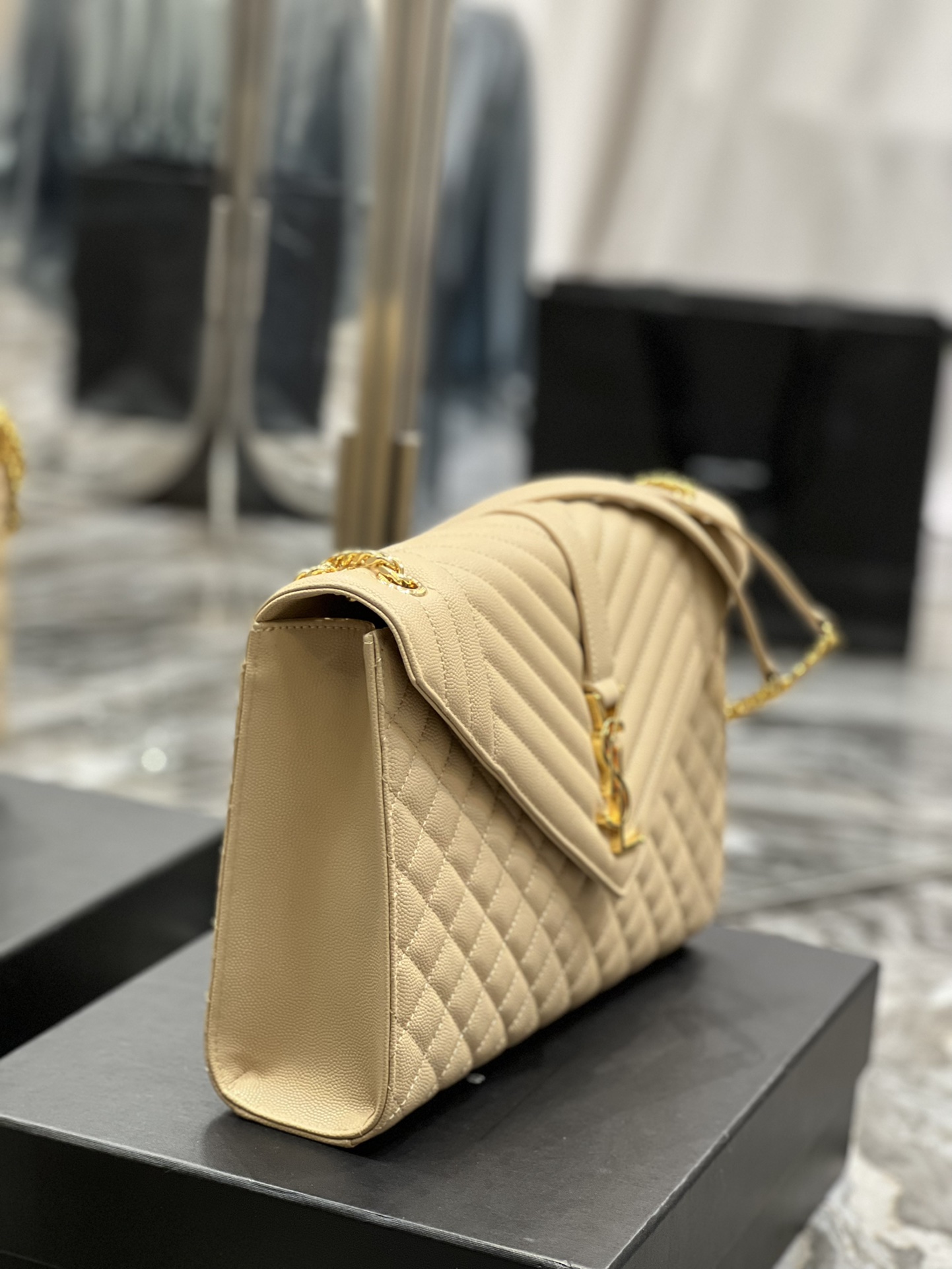 Y51 Envelope Large Bag 001