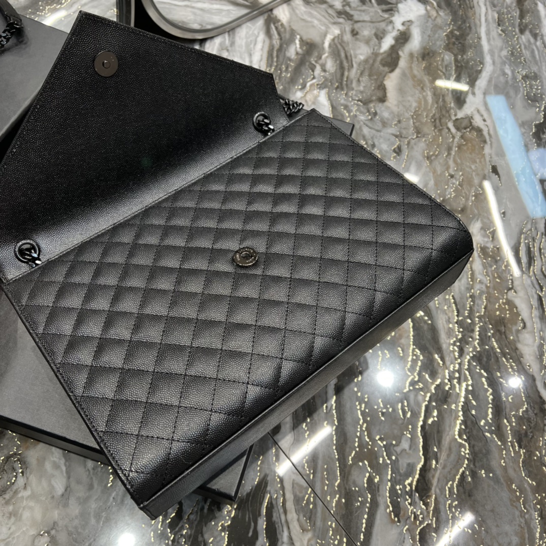 Y51 Envelope Large Bag black