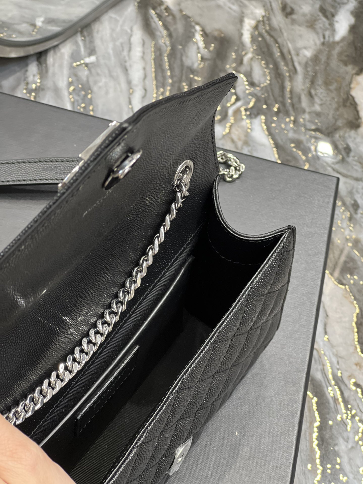 Y51 Envelope Bag 21cm 526286 02