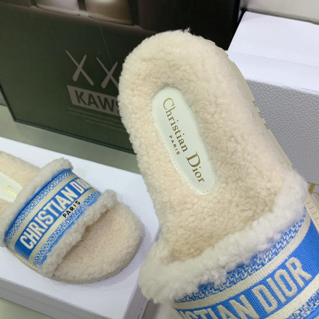 D10r Slippers Blue