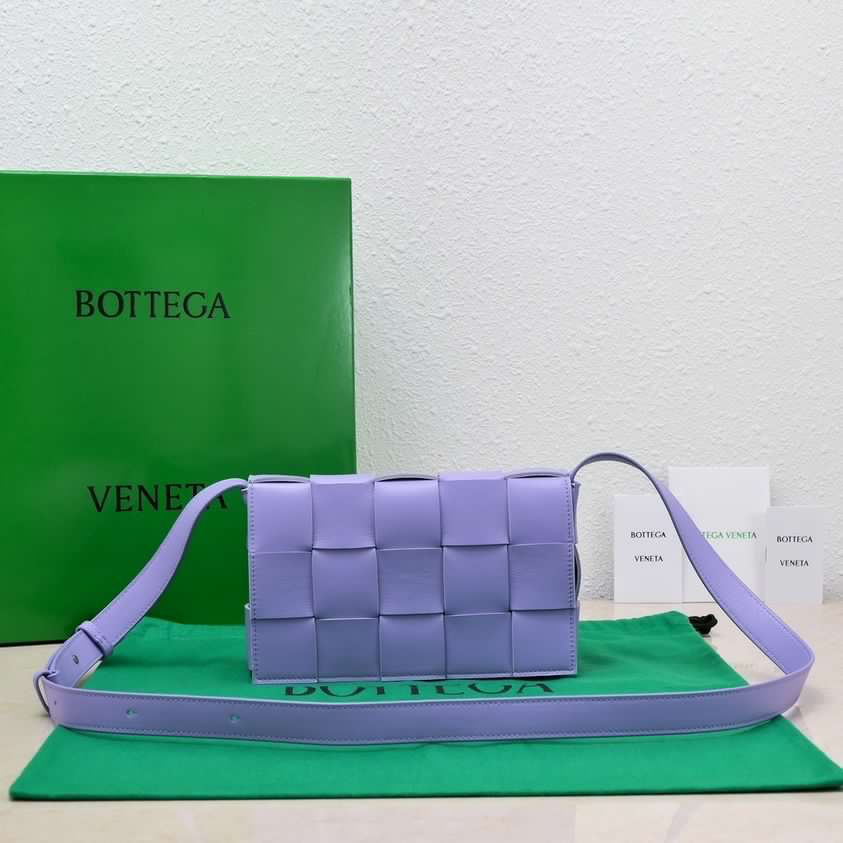 B0tt*ga Ven*ta Crossbody Bag Purple 