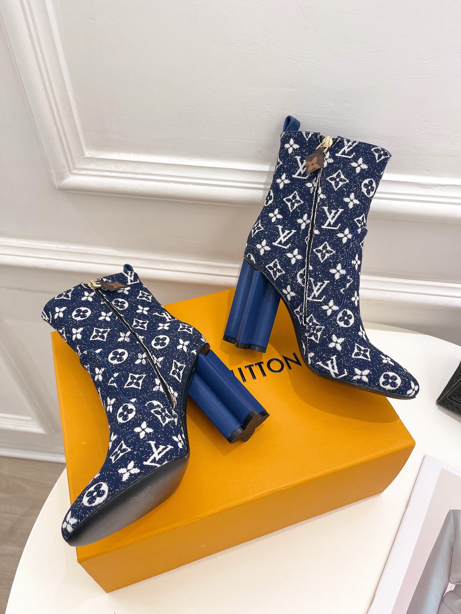 L0vis Vvtt0n Boots Heel 9.5CM Blue