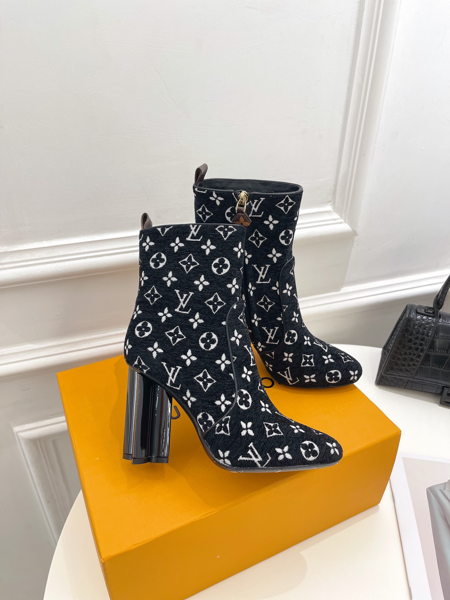 L0vis Vvtt0n Boots Heel 9.5CM Black