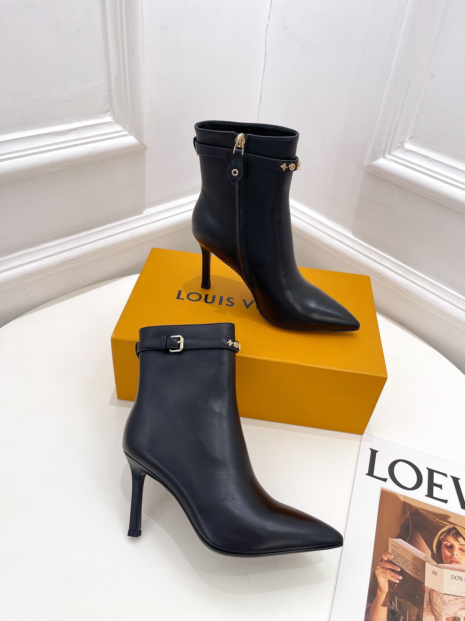 L0vis Vvtt0n Heel 8.5CM Black