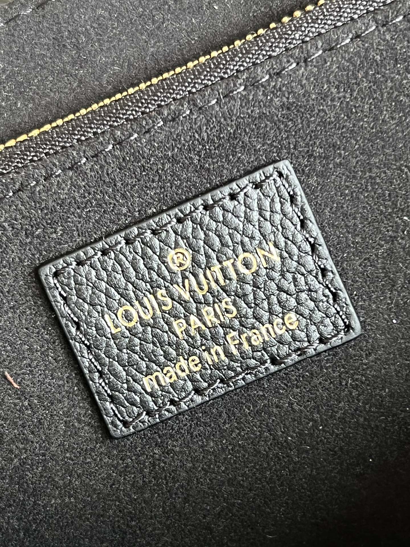 L0vis Vvtt0n Vavin Empreinte Leather M44151 25CM