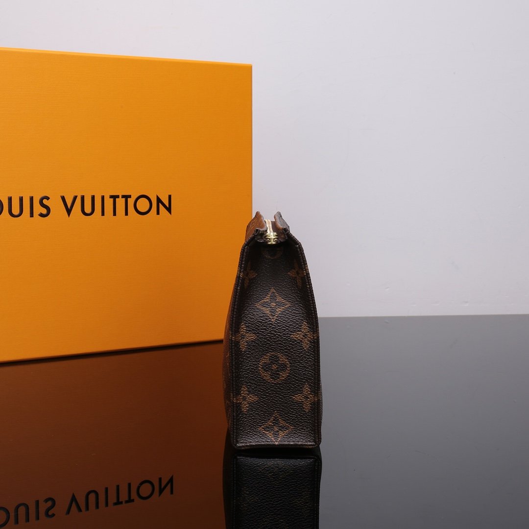 L0vis Vvtt0n Pouch M47544