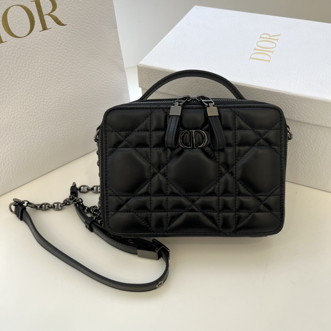 D10r Camera Bag Black