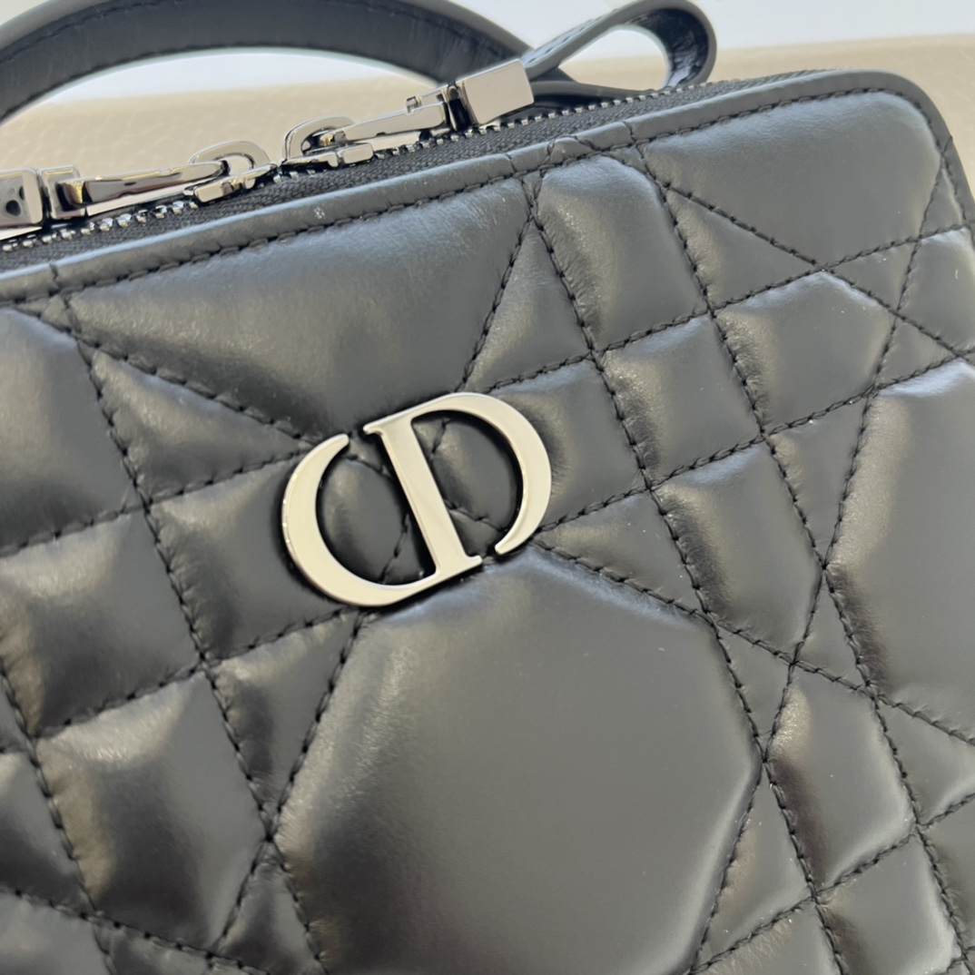 D10r Camera Bag Black