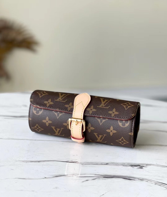 L0vis Vvtt0n Monogram Canvas 3 Watch Case Roll M47530