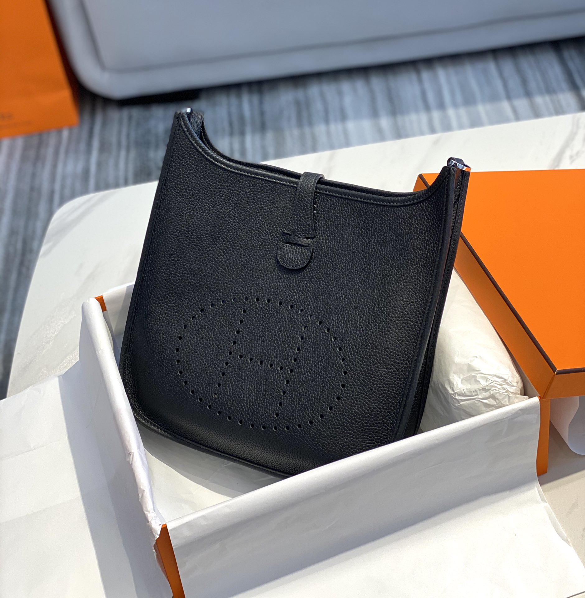 H**me5 Evelyne Bag 28cm