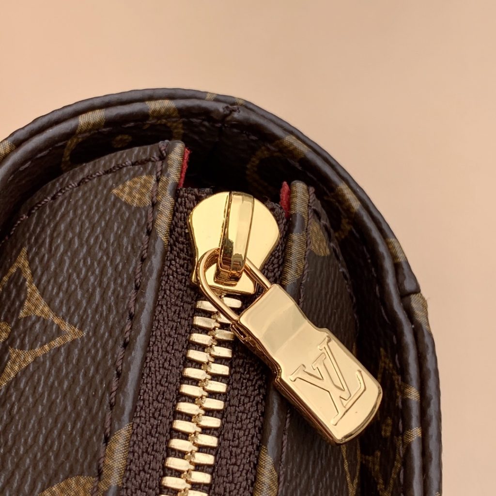 L0vis Vvtt0n Monogram Canvas Totes M45468