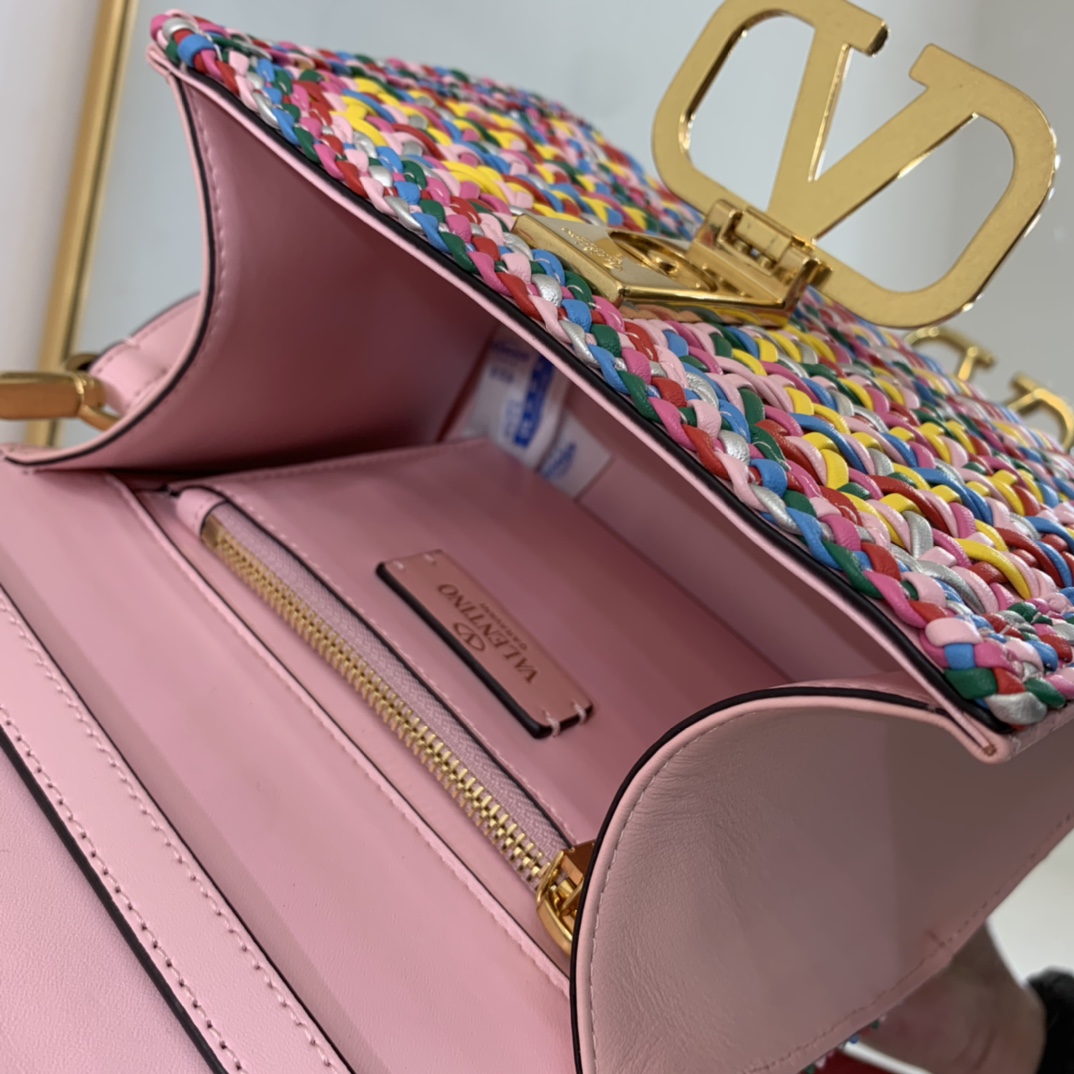 Va1e*ntin0 Garavani Pink Small VSling Tote Bag 22cm