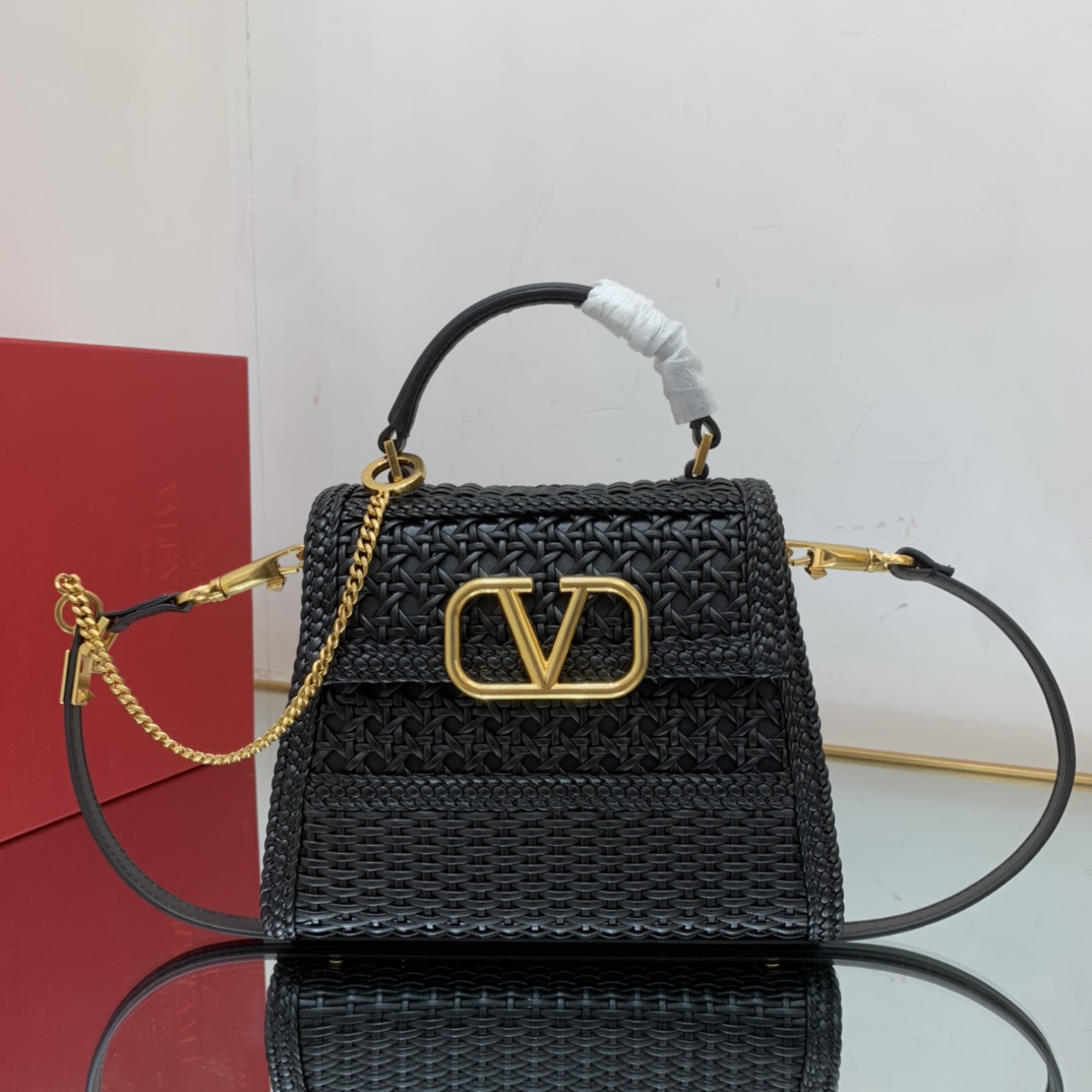 Va1e*ntin0 Garavani Black Small VSling Tote Bag 22cm