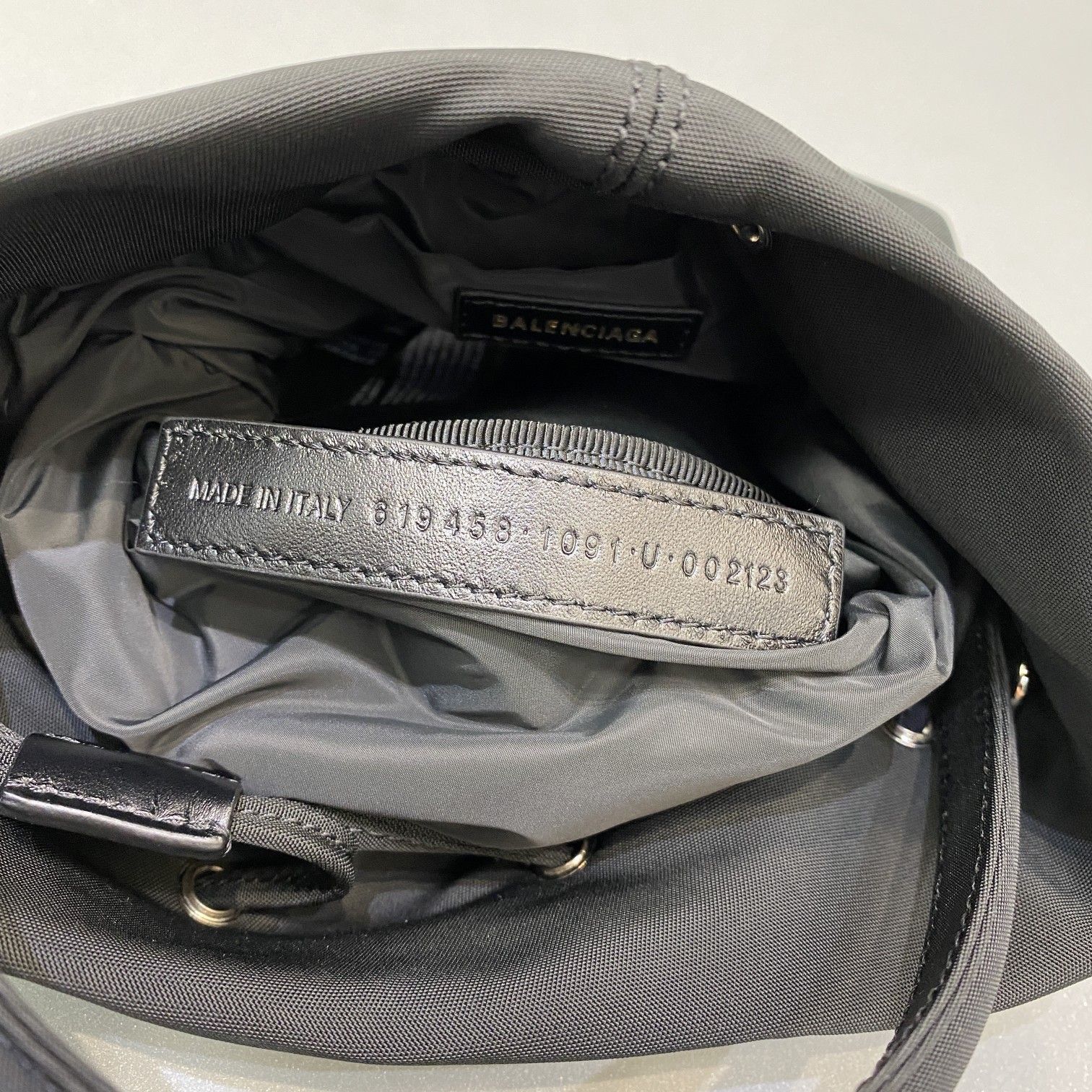 Ba1en*iaga Bucket Bag Black