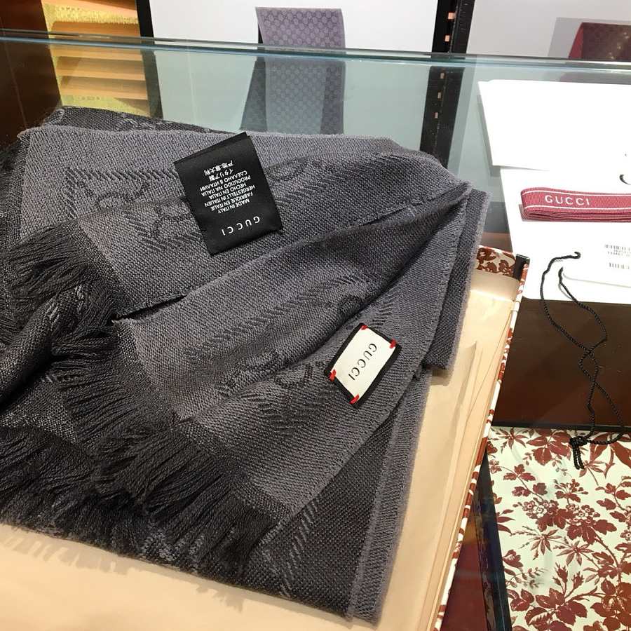 Gvc*1 Scarf 03