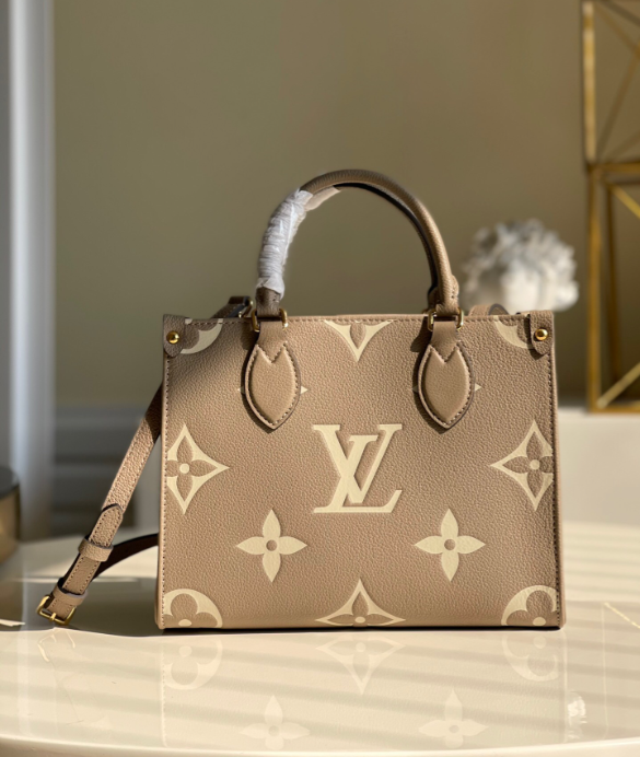 Bagsaaa L0vis Vvtt0n M45779 OnTheGo PM Tote Bag Tourterelle Beige/Cream - 25 x 19 x 11.5 cm