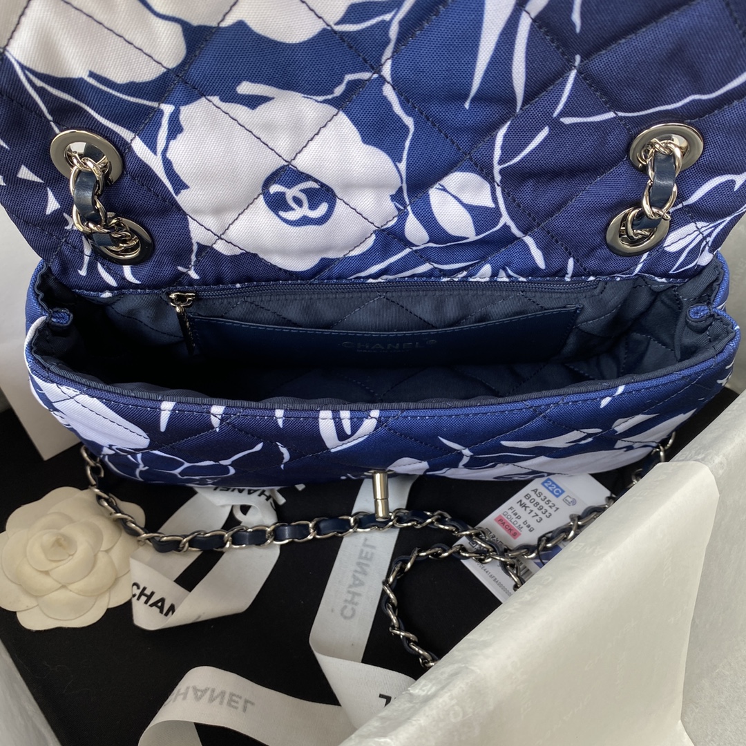 Ch**el Flap Bag Silver Hardware 25cm