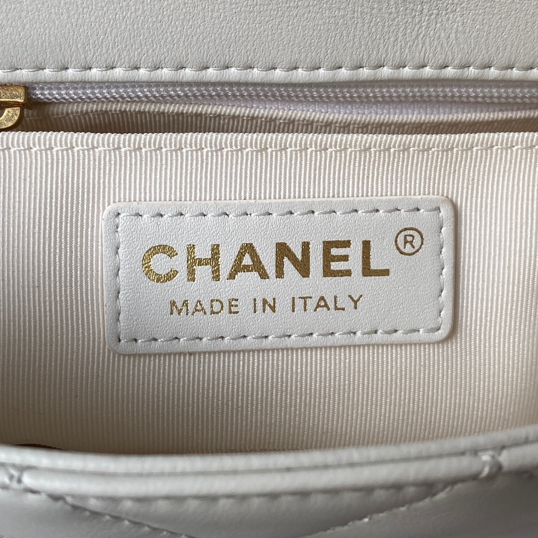 Ch**el Flap Bag White AS1160 20cm