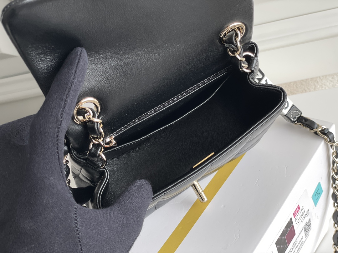 Bagsaaa Ch**el Chocolate Bar Mini Flap Shoulder Bag AS3744 Black - 16 x 12.5 x 8 cm