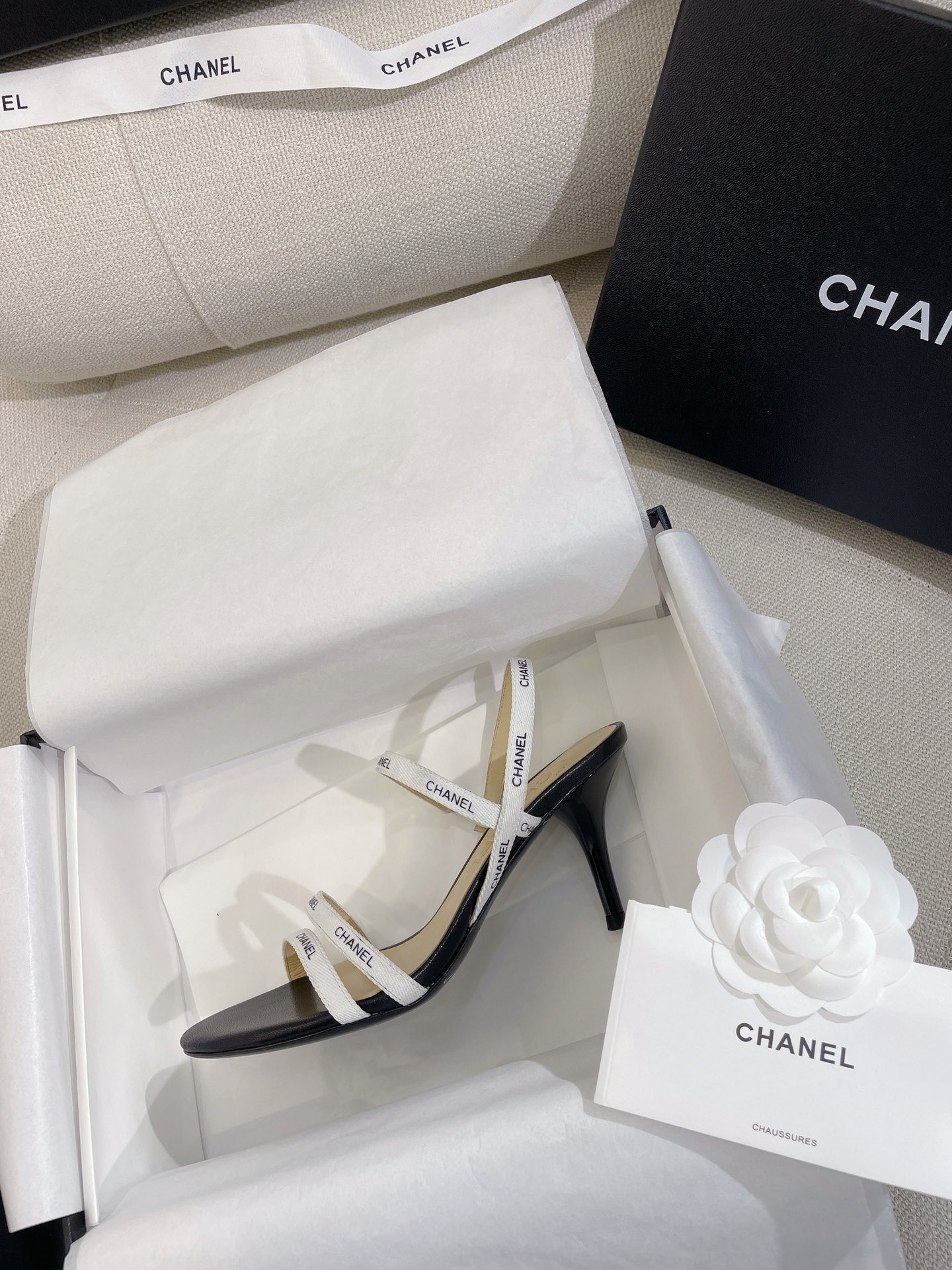 Ch**el Heels 04