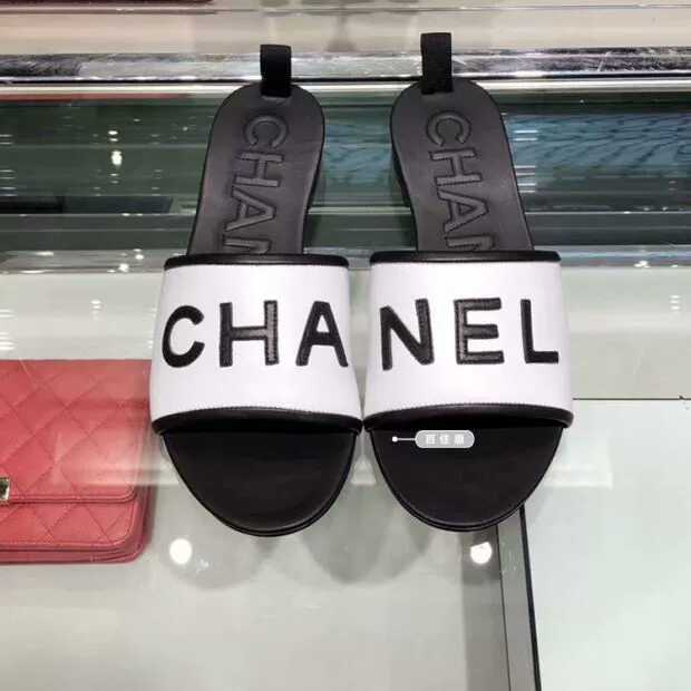 Ch**el Slippers 01