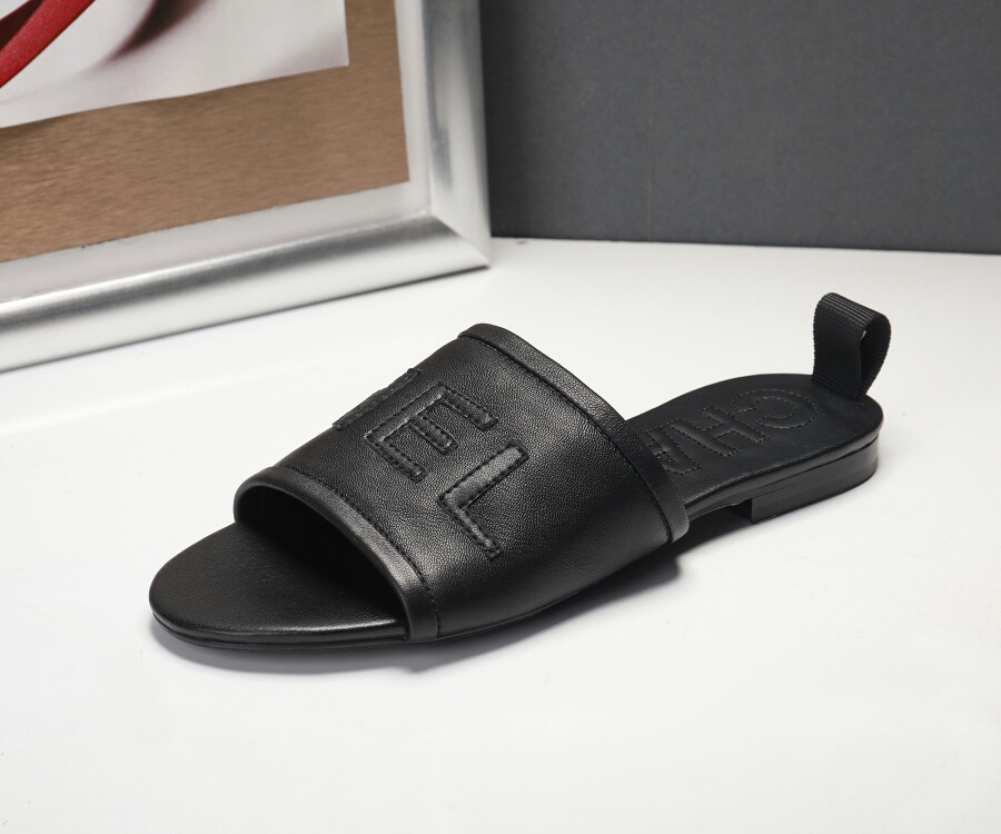 Ch**el Slippers Black