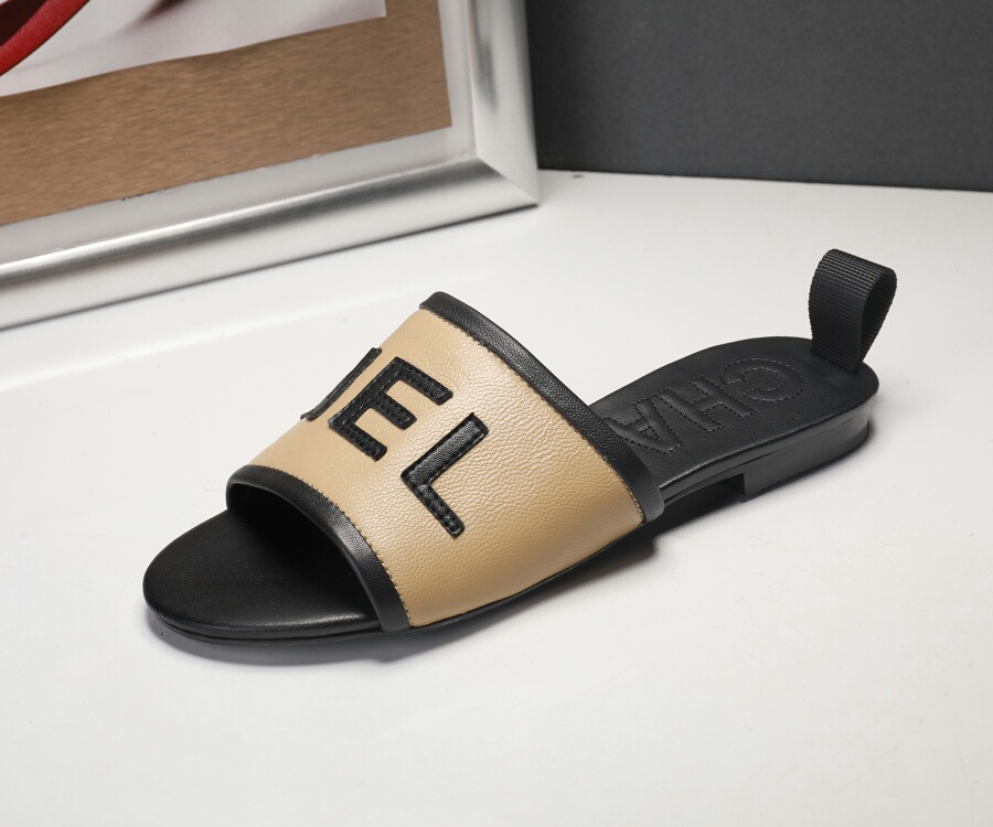 Ch**el Slippers 02