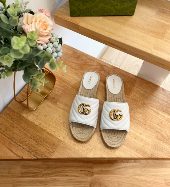 Gvc*1 Espadrille Slippers White