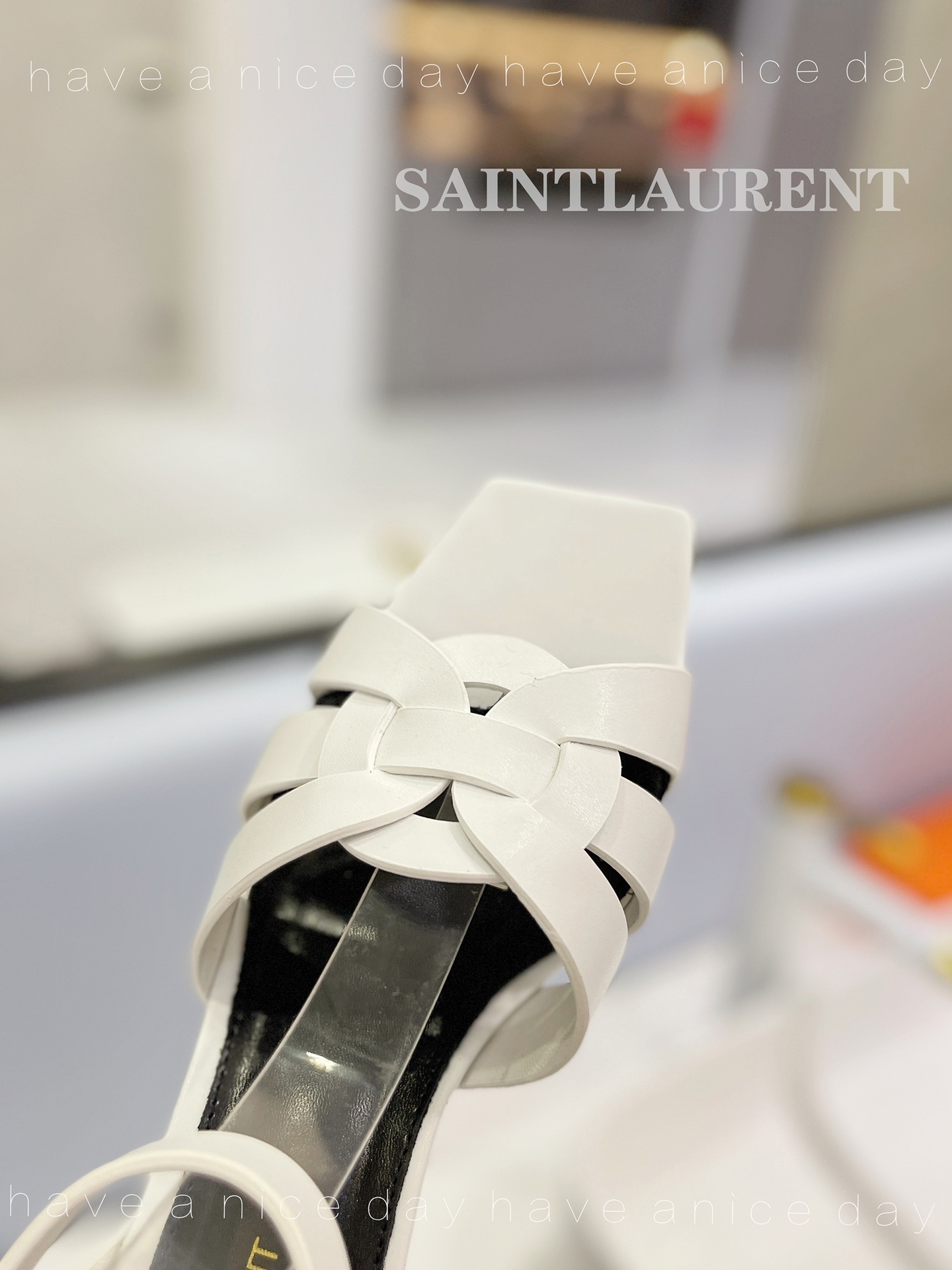 Y51 Heels White