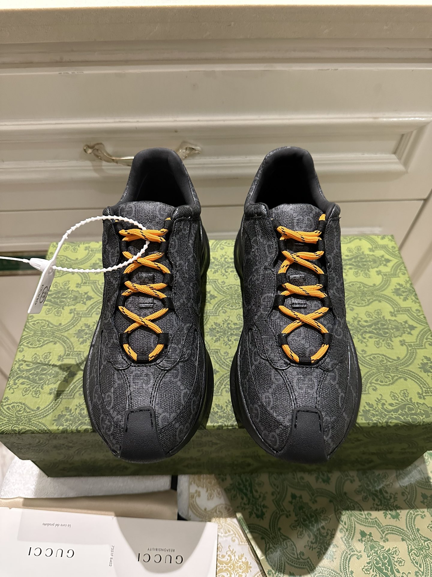 Gvc*1 Run Sneakers