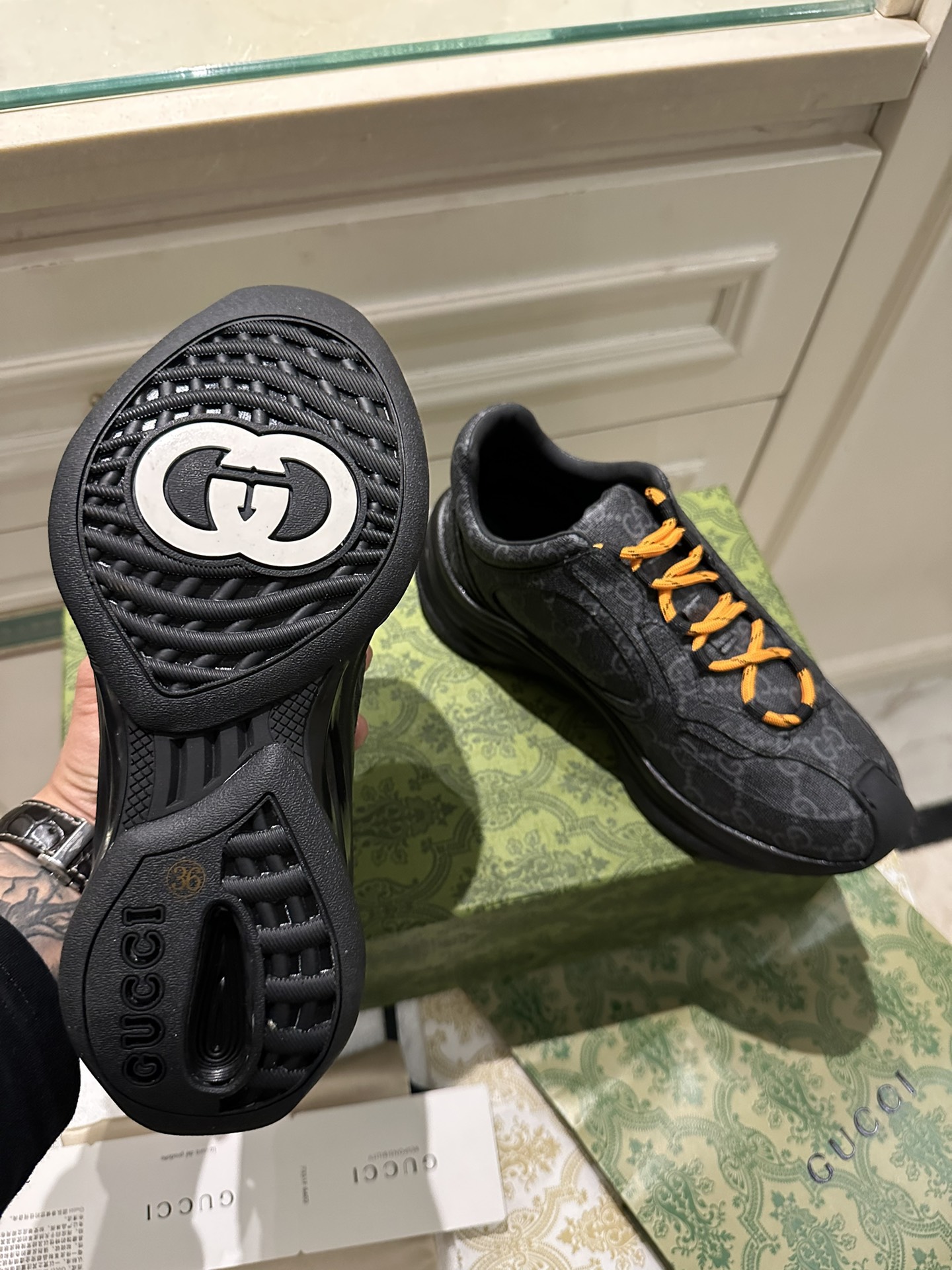 Gvc*1 Run Sneakers