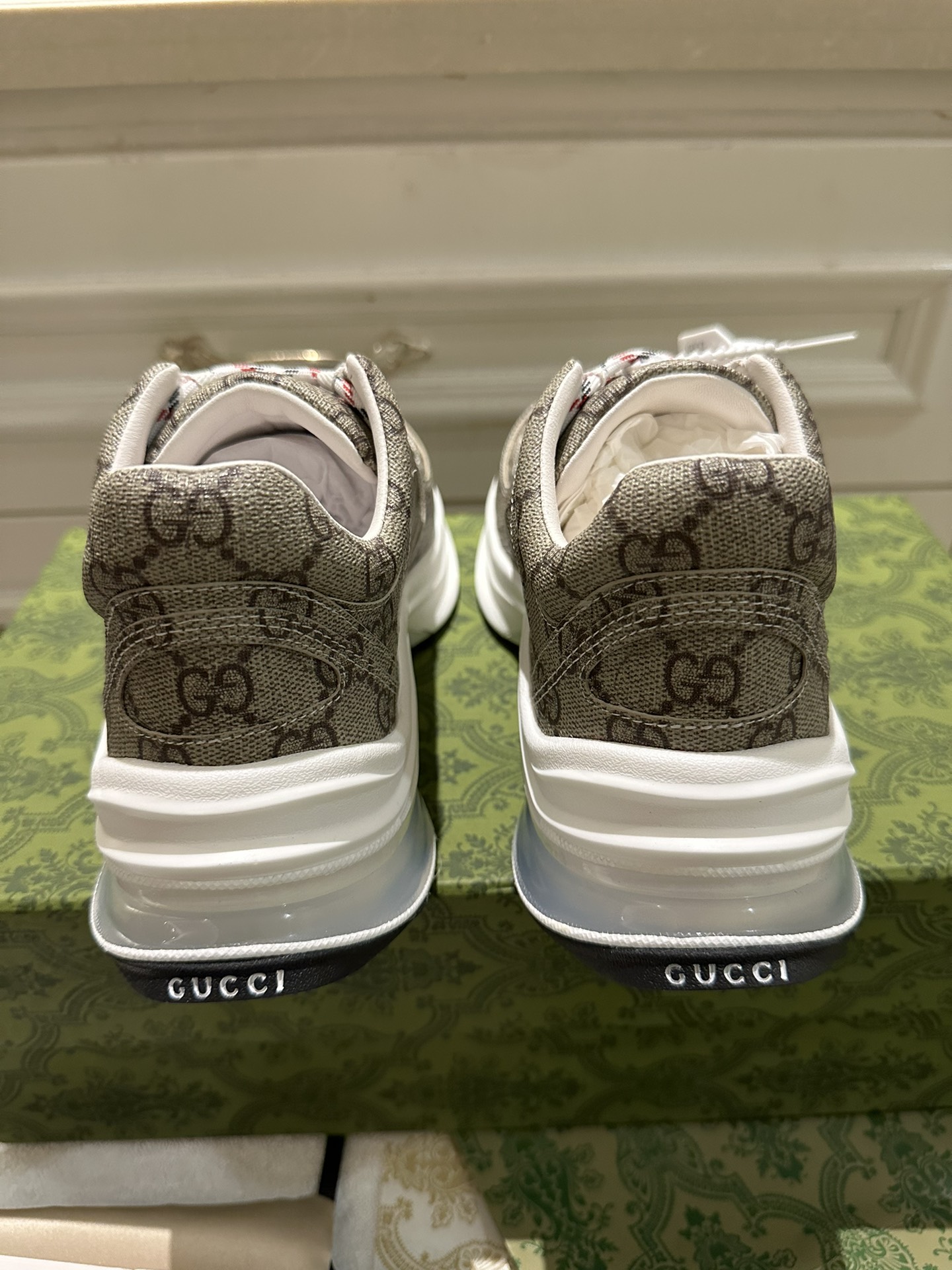 Gvc*1 Run Sneakers 02
