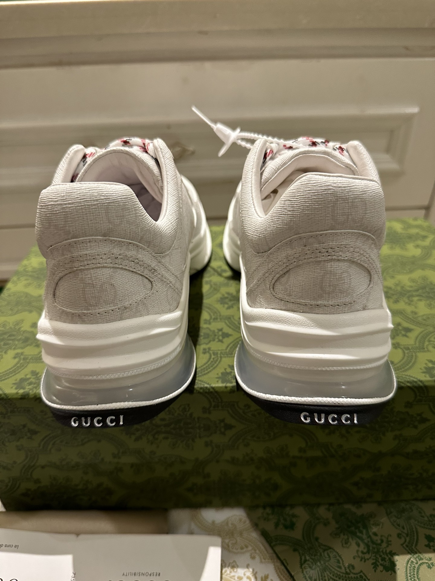 Gvc*1 Run Sneakers 03