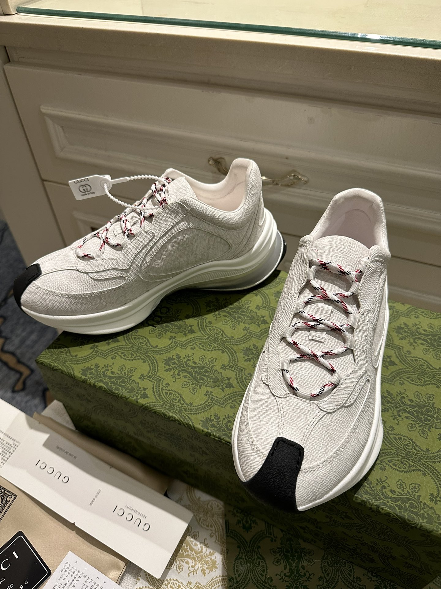 Gvc*1 Run Sneakers 03