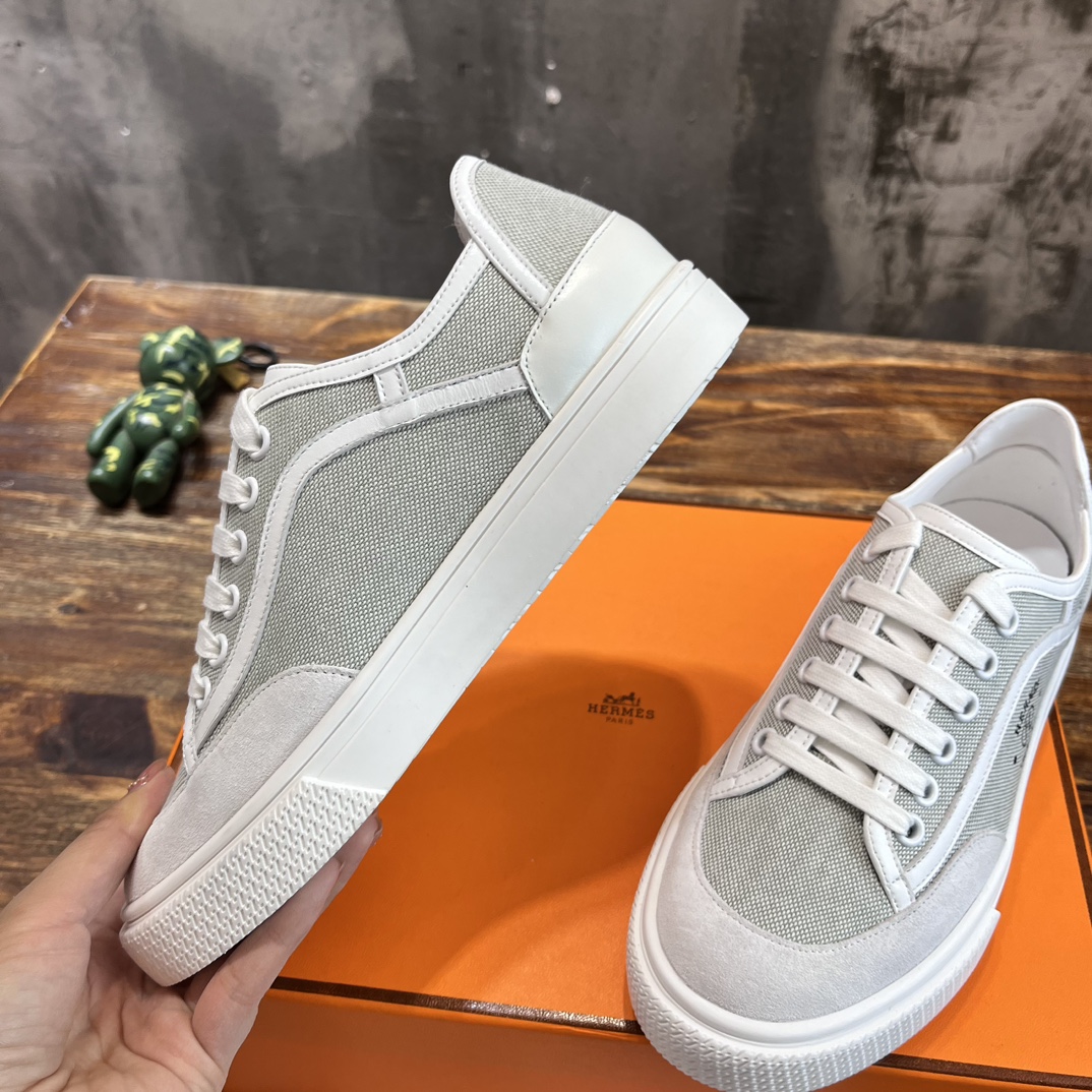 H**me5 Low-Top Sneakers Grey