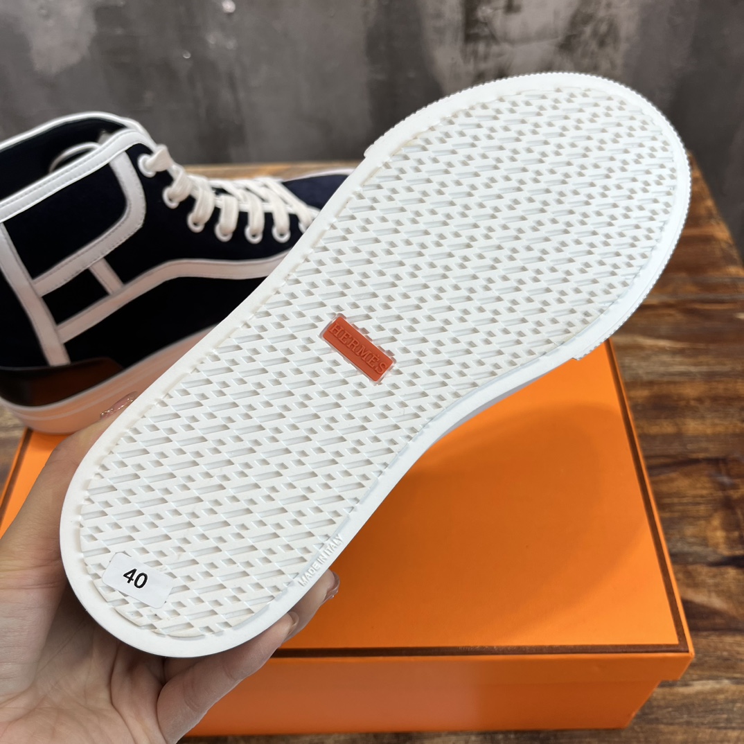 H**me5 HighTop Sneakers Black