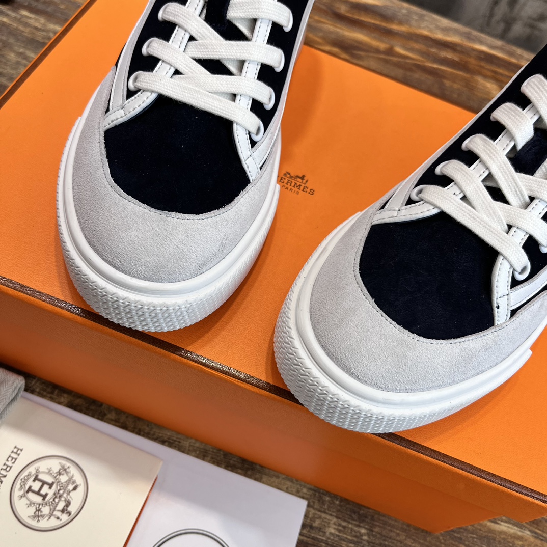 H**me5 HighTop Sneakers Black