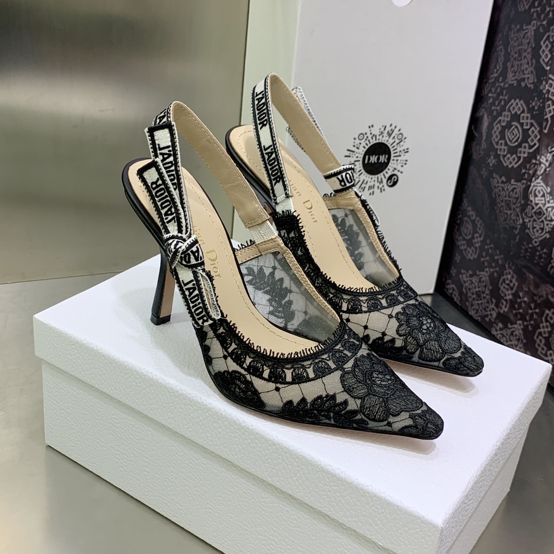 D10r Mid Heel shoes 9.5cm