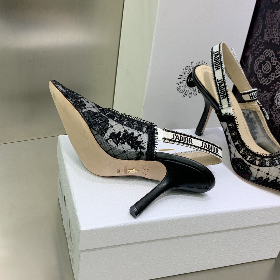 D10r Mid Heel shoes 9.5cm