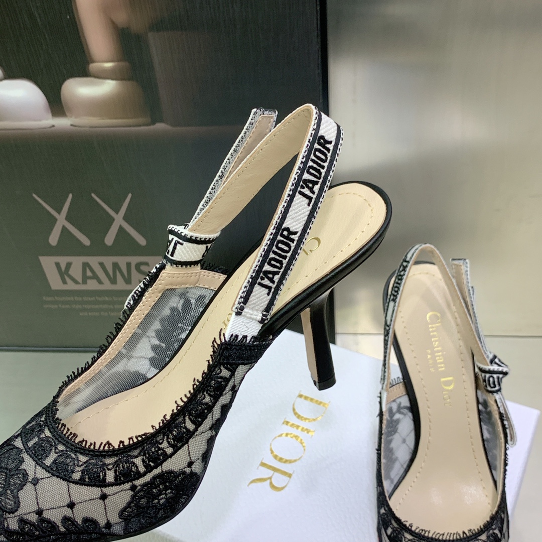 D10r Mid Heel shoes 9.5cm