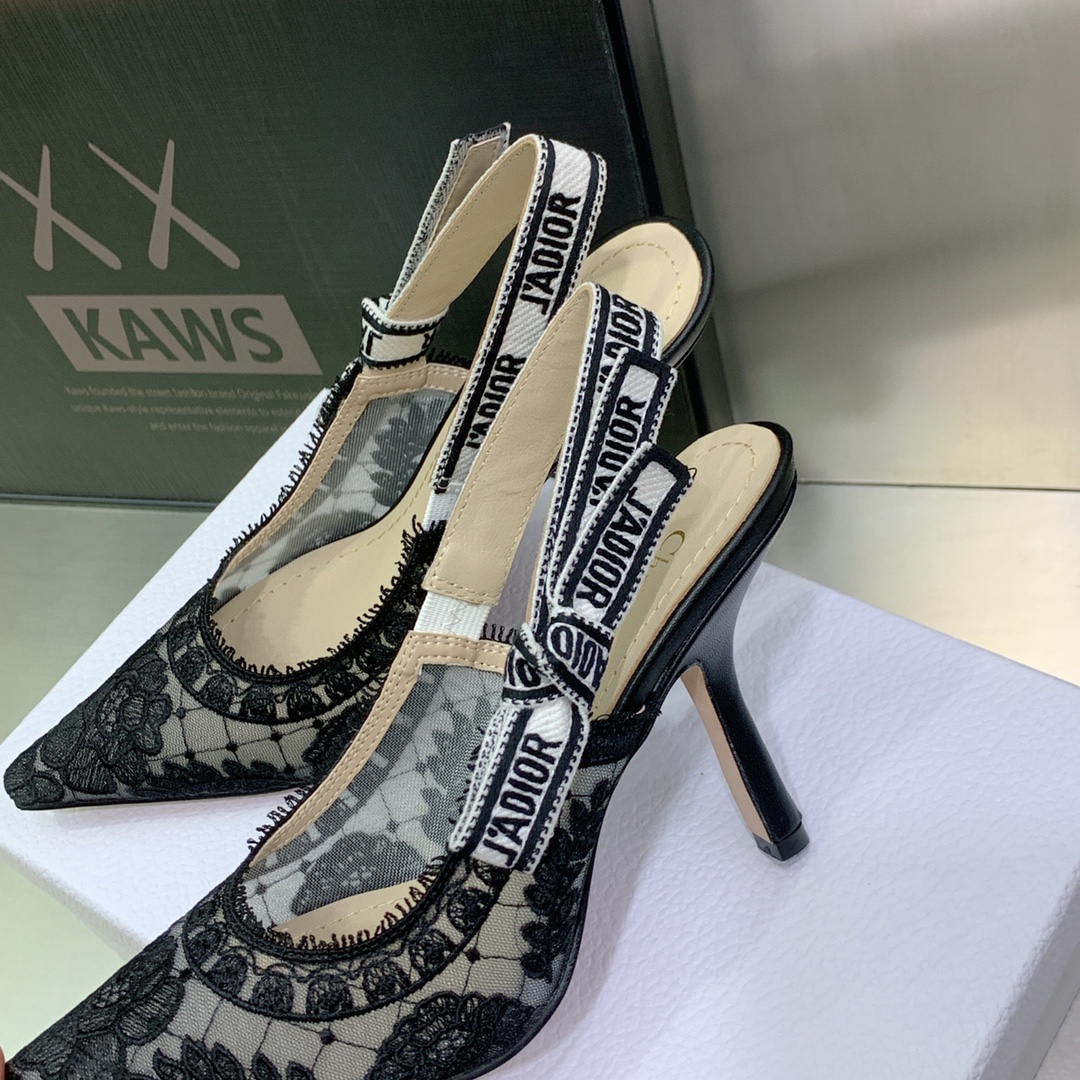 D10r Mid Heel shoes 9.5cm