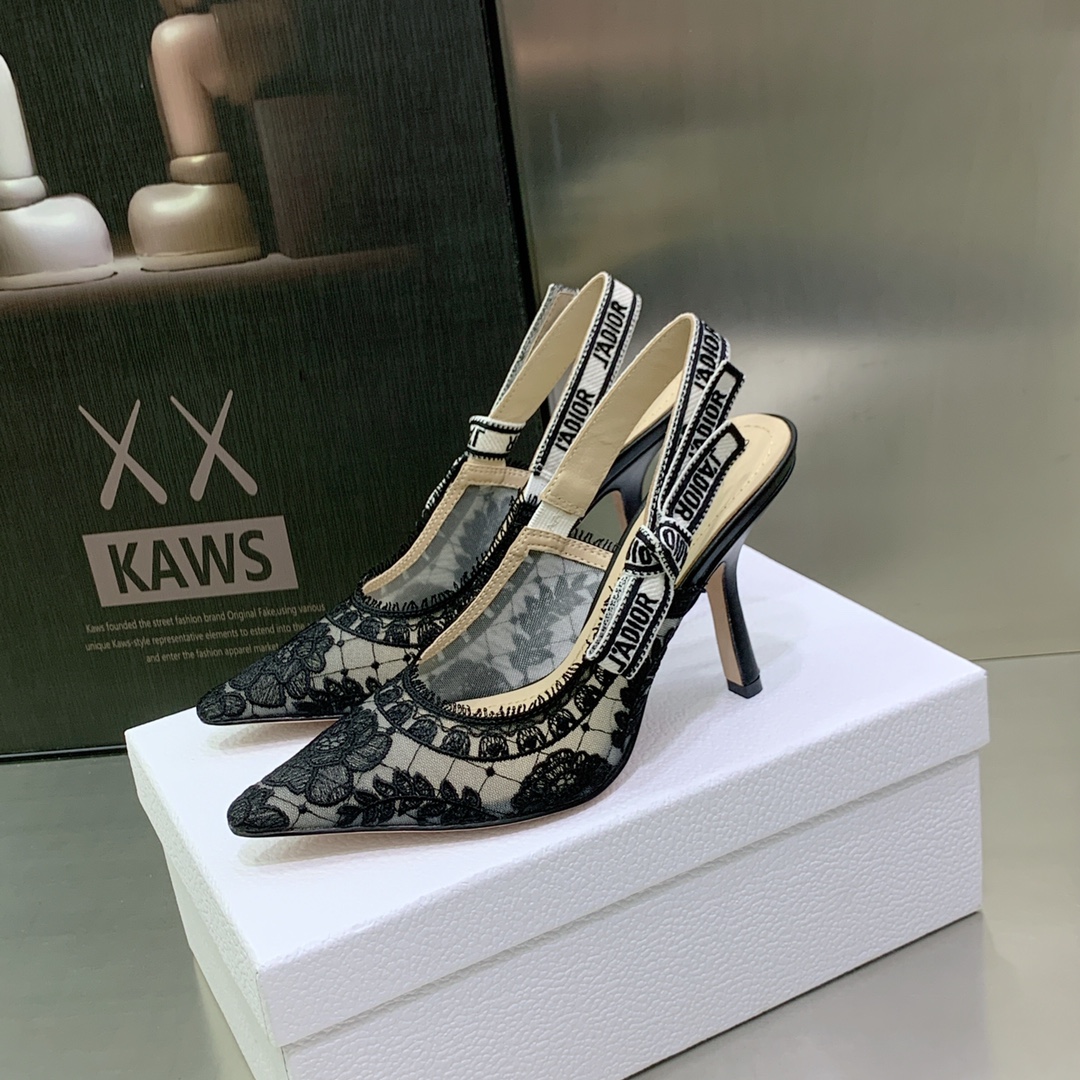 D10r Mid Heel shoes 9.5cm