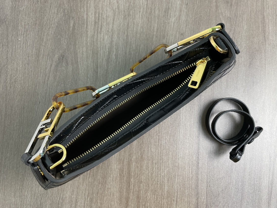 F**di O-Lock Swing Bags Black