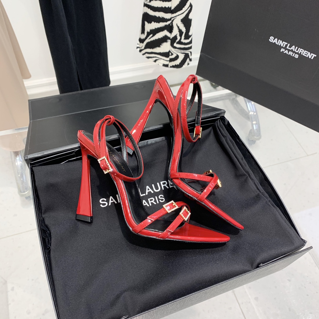 Y51 Claude Patent Leather Heels Red
