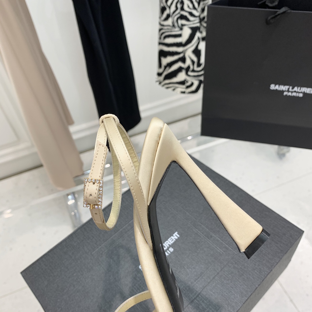 Y51 Claude Leather Heels Beige