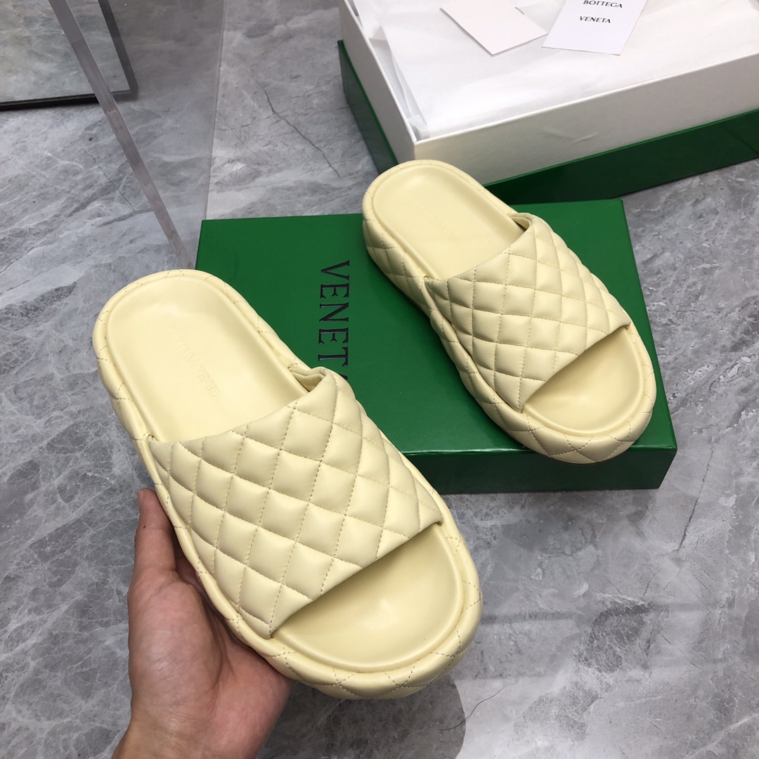 B0tt*ga Ven*ta Slippers Light Yellow